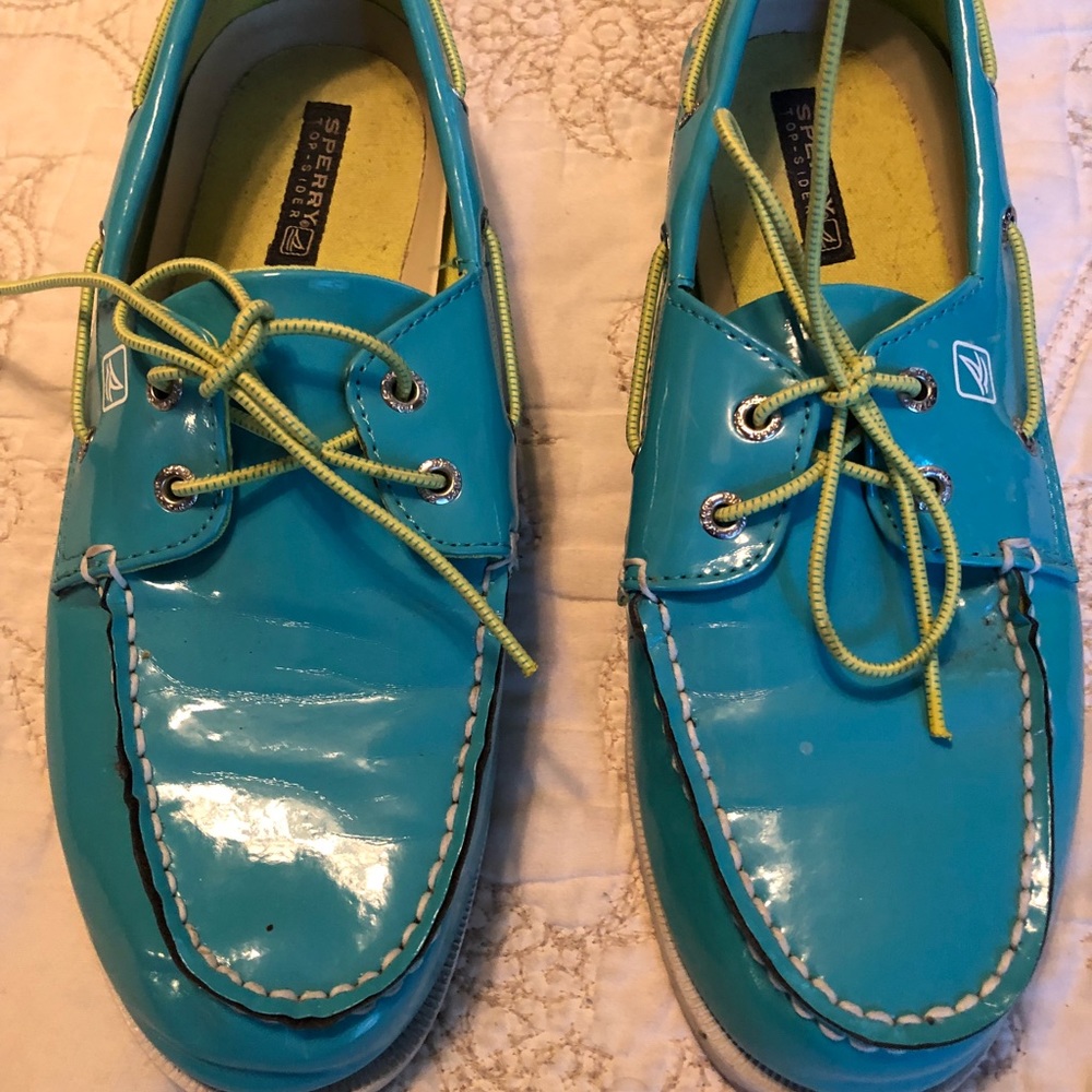 EUC  sperry loafers men’s or women’s
